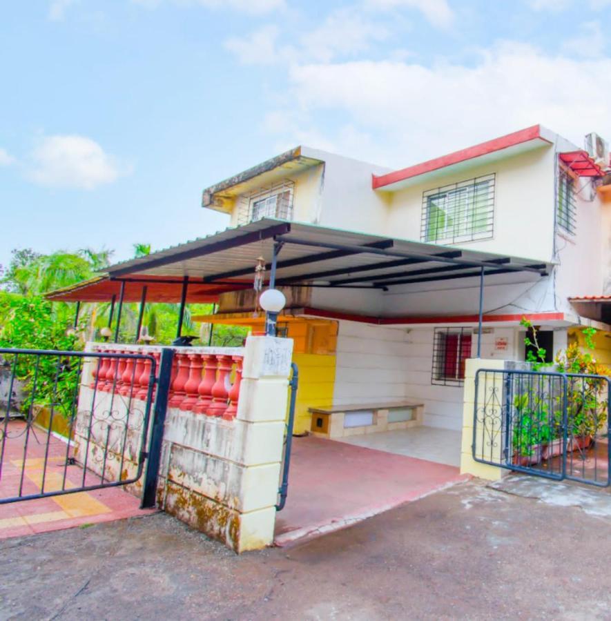 Lotus 4Bhk Villa Lonavala Buitenkant foto